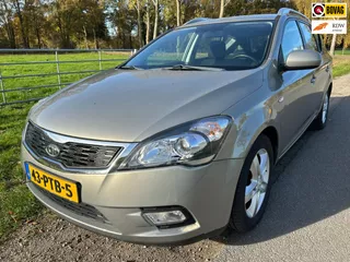 Kia Cee'd Sporty Wagon 1.4 CVVT Seven zeer betrouwbaar en met trekhaak