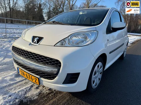 Peugeot 107 1.0-12V XS met airco