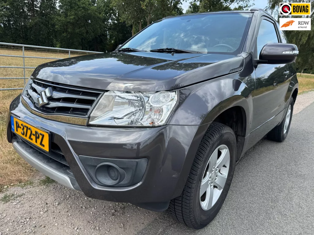Suzuki Grand Vitara 1.6 Exclusive dealer onderhouden|climate control|trekhaak