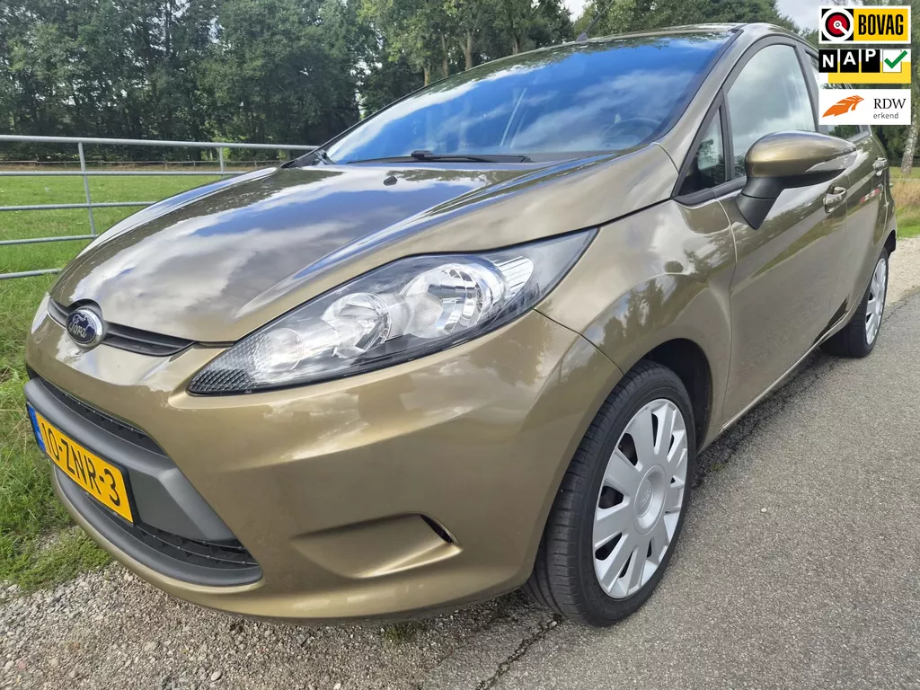 Ford Fiesta 1.25 Champion perfect onderhouden! Zeer nette wagen en pas 67.381km gereden!