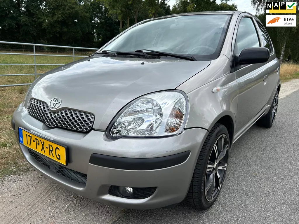 Toyota Yaris 1.3 VVT-i Idols keurig netjes en compleet onderhouden! Met airco!