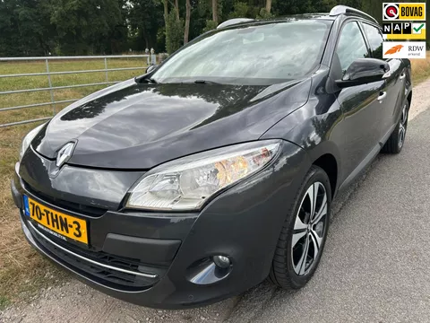 Renault Mégane Estate 1.4 TCe Bose trekhaak, navi dealer ond. en zeer mooi