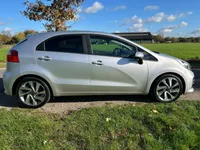 Kia Rio 1.2 CVVT ExecutiveLine dealer ond en 1ste eigenaar Foto