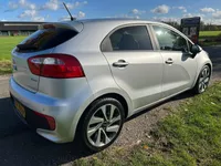 Kia Rio 1.2 CVVT ExecutiveLine dealer ond en 1ste eigenaar Foto