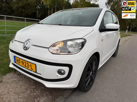 Volkswagen Up! 1.0 high up! BlueMotion met navigatie en airco