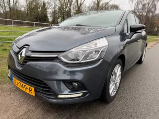 Renault Clio 0.9 TCe Limited navi airco en keurig netjes