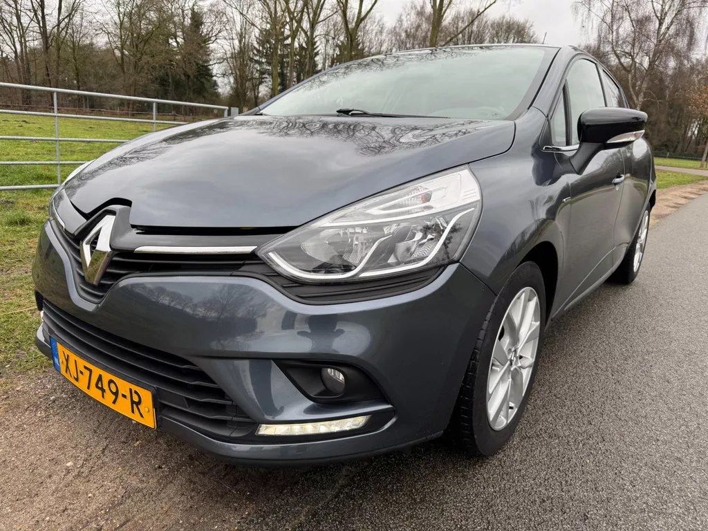 Renault Clio 0.9 TCe Limited navi airco en keurig netjes