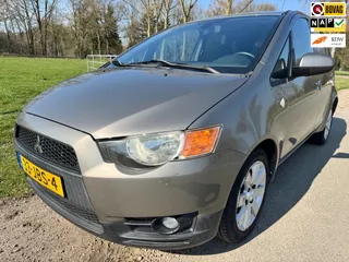 Mitsubishi Colt 1.3 Intro Edition keurig onderhouden|airco